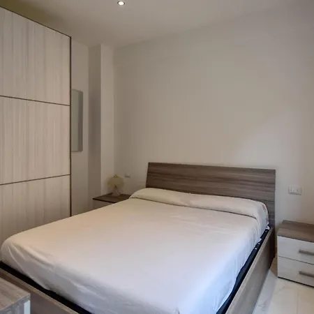 Apartamento 1 Bedroom Beautiful In