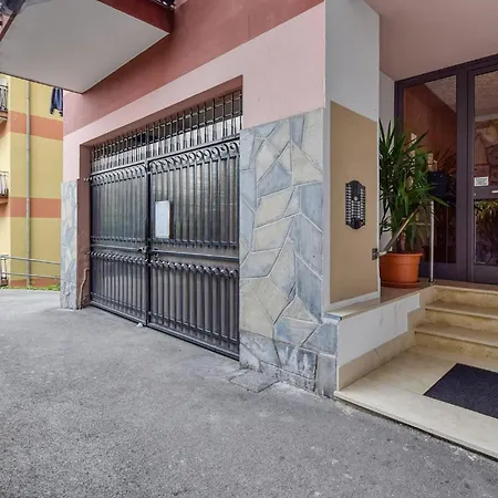 1 Bedroom Beautiful In Apartamento