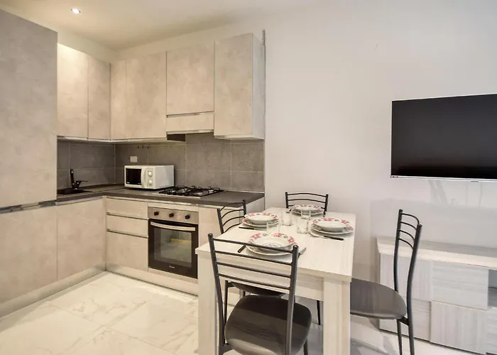 1 Bedroom Cozy In Lägenhet *