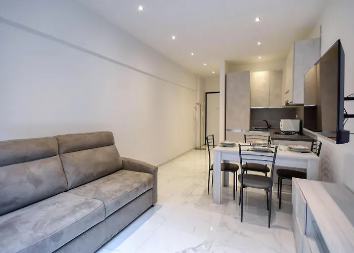 1 Bedroom Cozy In Lägenhet Rapallo